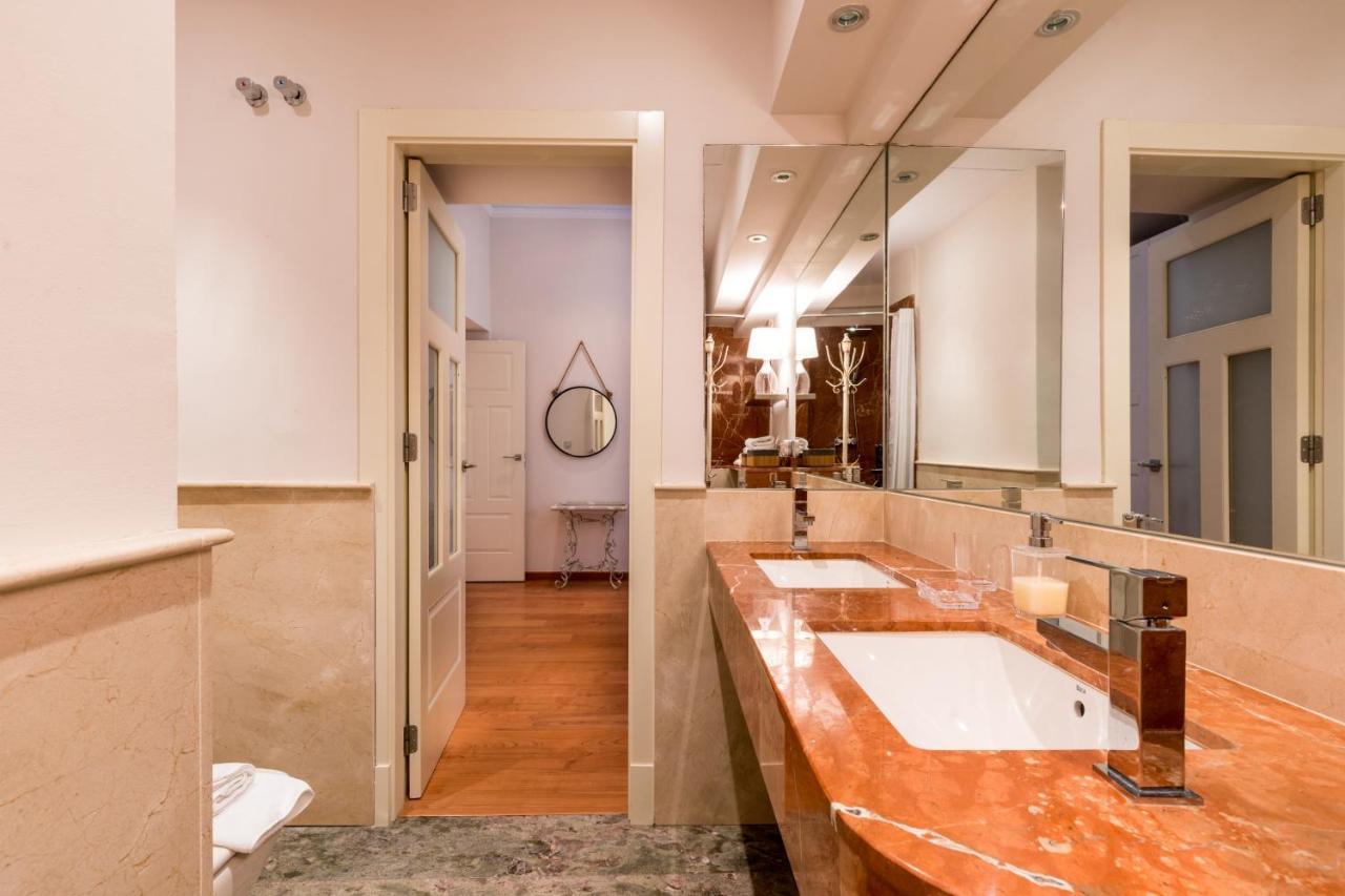 Quevedo Suite Севилья Экстерьер фото